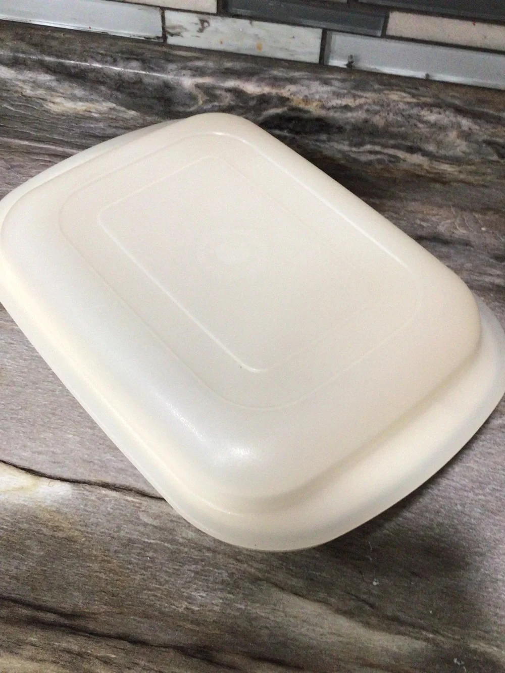Vintage Tupperware Ultra 21 Loaf Pan & Lid 1.5 Qt Beige Microwave Oven Safe